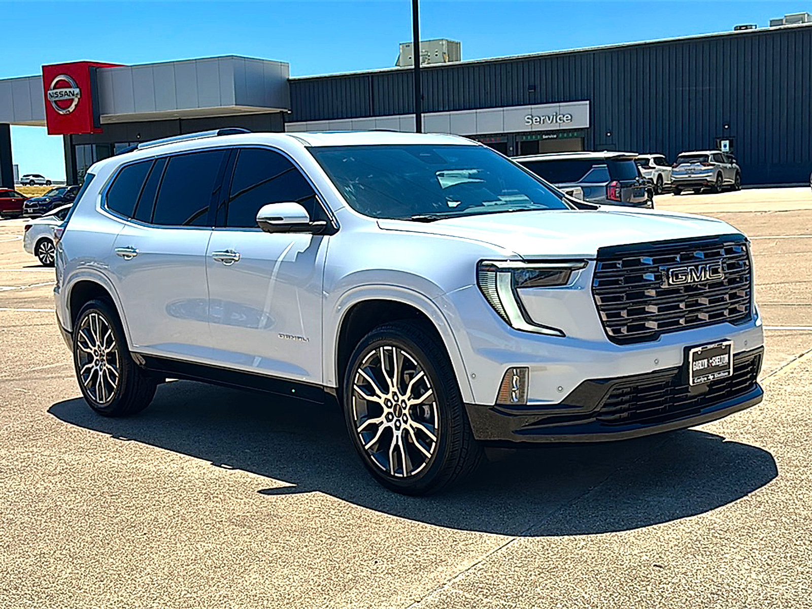 Used 2026 GMC Acadia Denali Ultimate FWD image 10