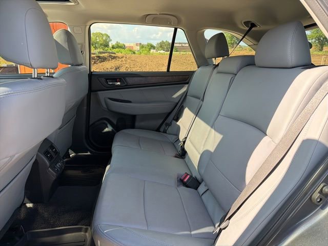Used 2019 Subaru Outback 2.5i Limited w/ Popular Package #2 AWD/4WD image 18