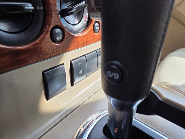 Used 2010 Ford Explorer Eddie Bauer RWD image 28