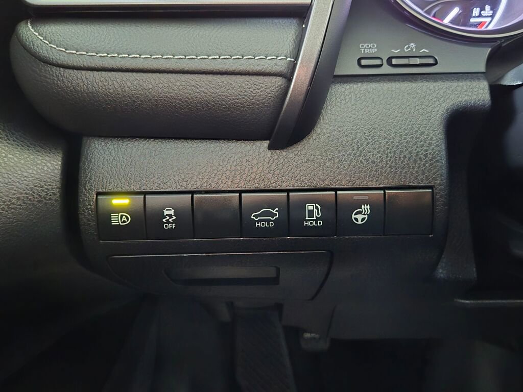 Used 2024 Toyota Camry SE w/ Cold Weather Package image 19