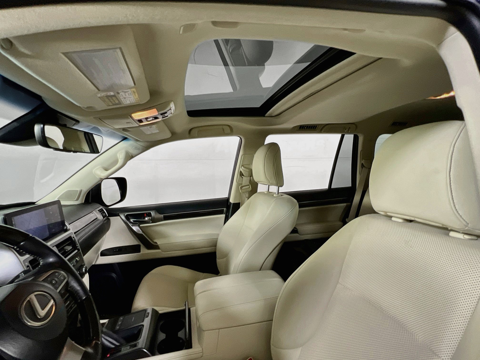 Used 2022 Lexus GX 460 Premium w/ Premium Package AWD/4WD image 22