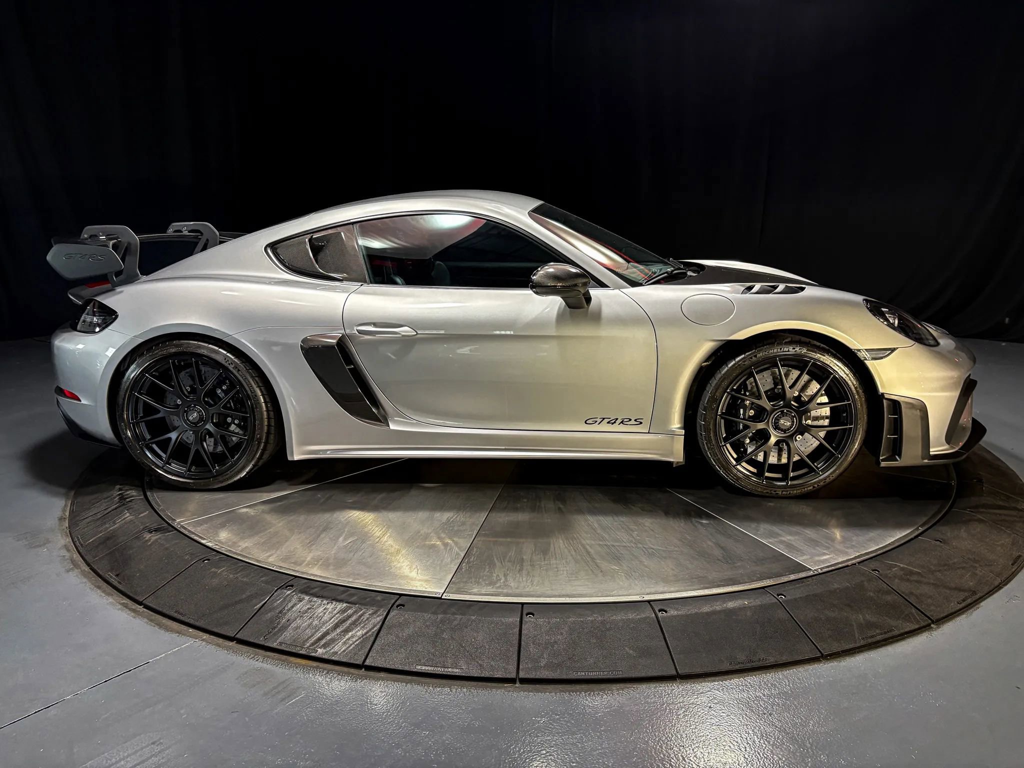 Used 2023 Porsche 718 Cayman GT4 RS RWD image 1