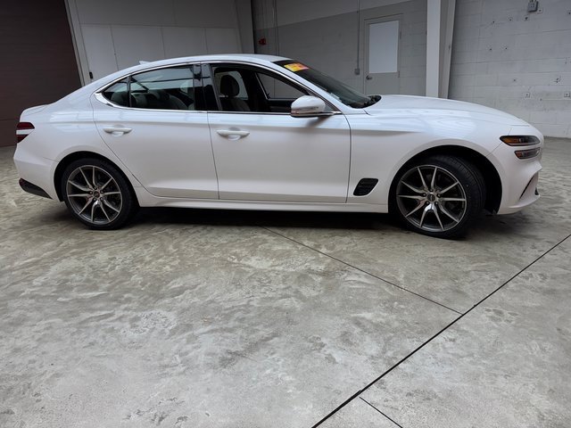 Used 2023 Genesis G70 2.0T image 6