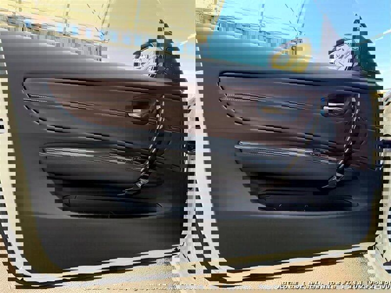 Used 2013 BMW 135i Convertible image 21