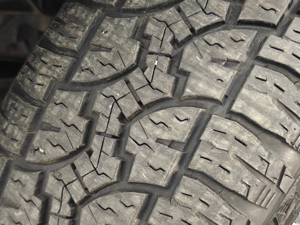 Used 2011 Toyota Highlander 4WD w/ Tech Pkg image 37