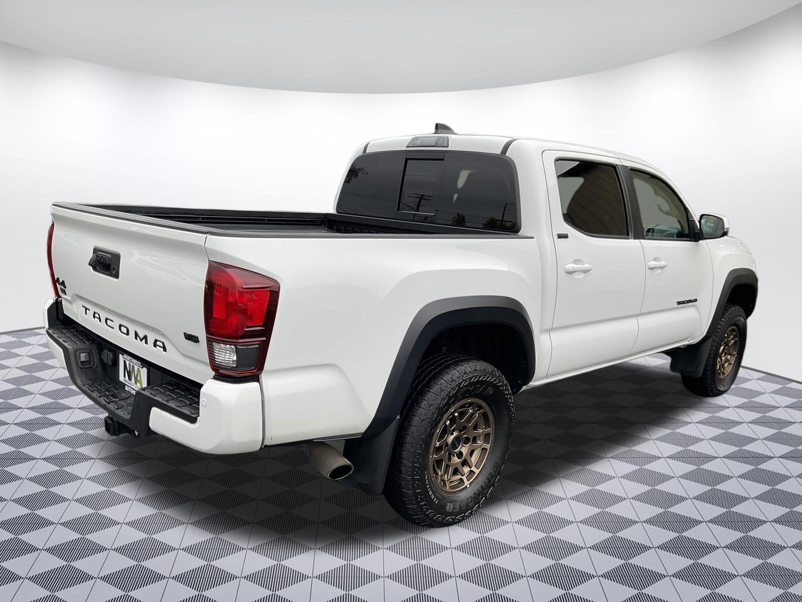 Used 2023 Toyota Tacoma 4x4 Double Cab w/ Trail Edition image 3
