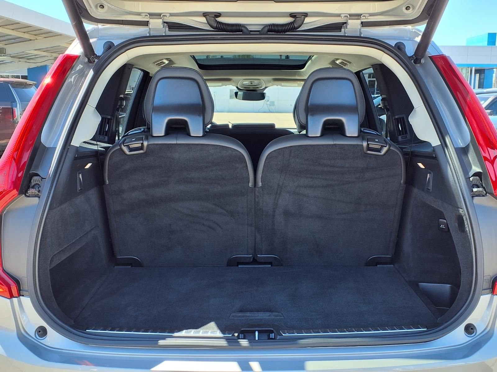 Used 2024 Volvo XC90 B5 Plus AWD/4WD image 10