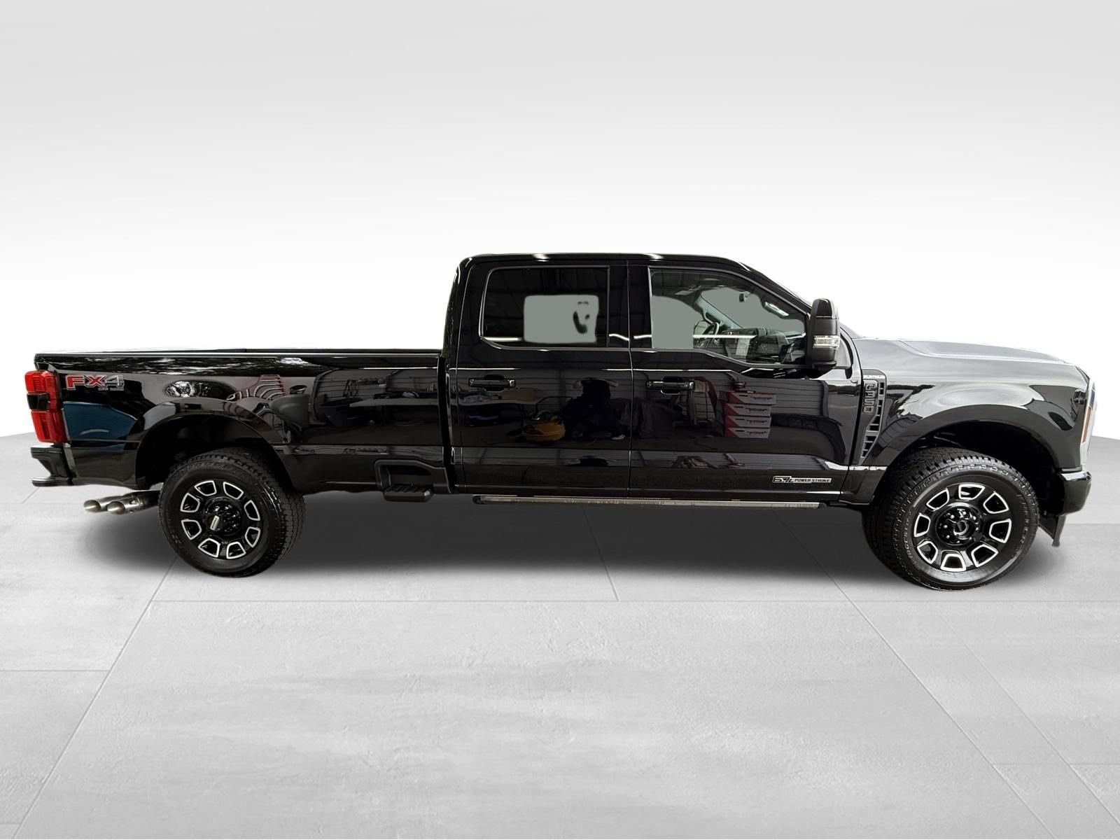 Used 2026 Ford F350 Platinum AWD/4WD image 5