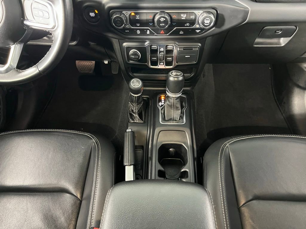 Used 2022 Jeep Wrangler Unlimited Sahara image 17