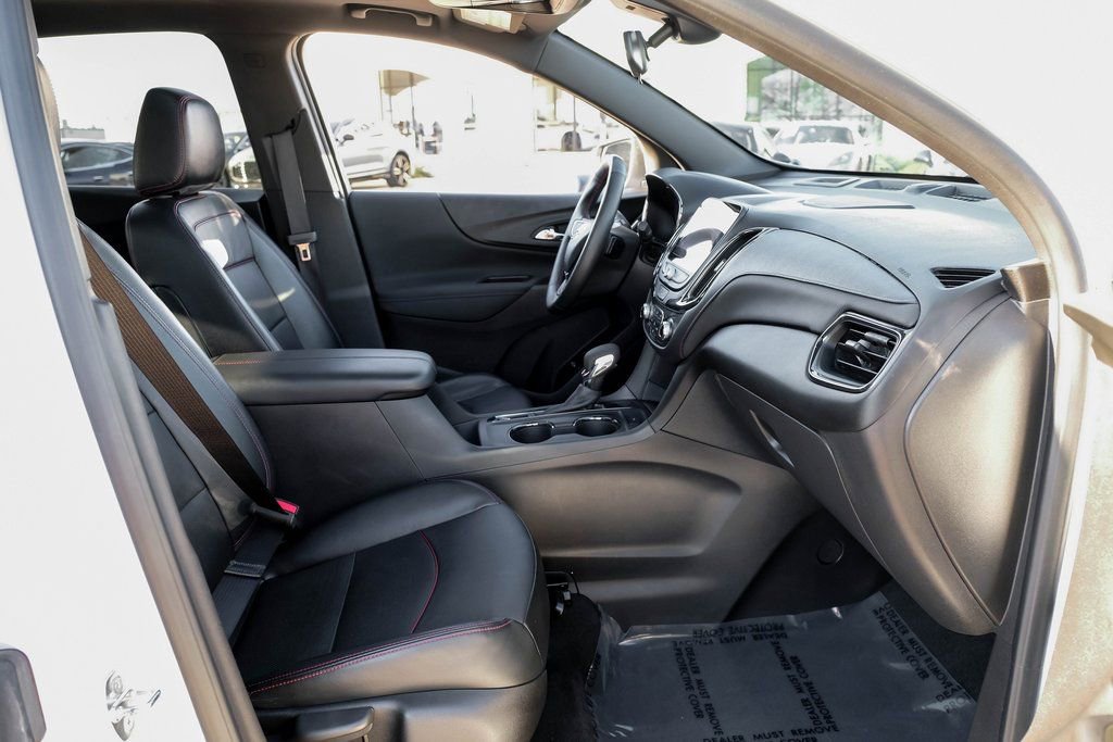 Used 2023 Chevrolet Equinox RS w/ RS Leather Package image 33