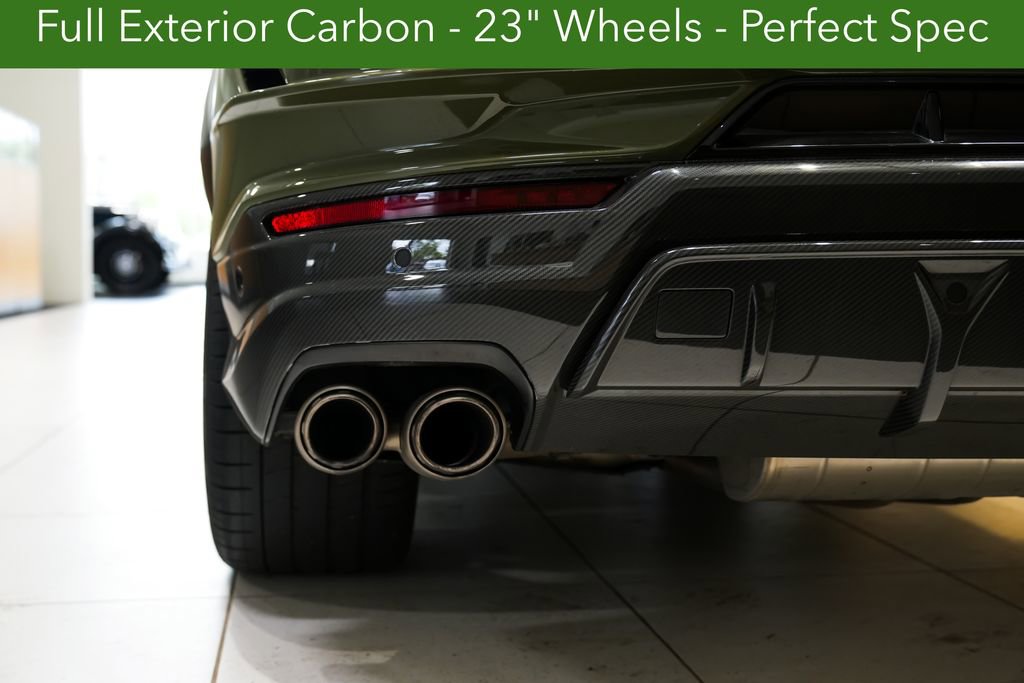 Used 2023 Lamborghini Urus Performante AWD/4WD image 16