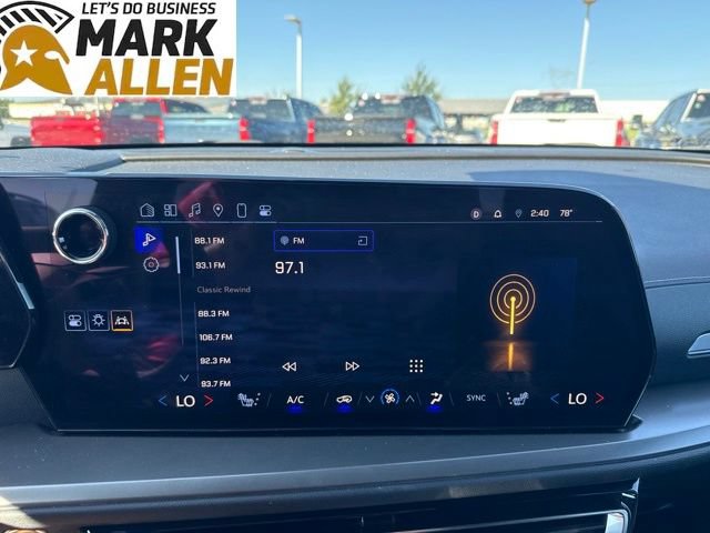 Used 2025 Chevrolet Traverse LT AWD/4WD image 9