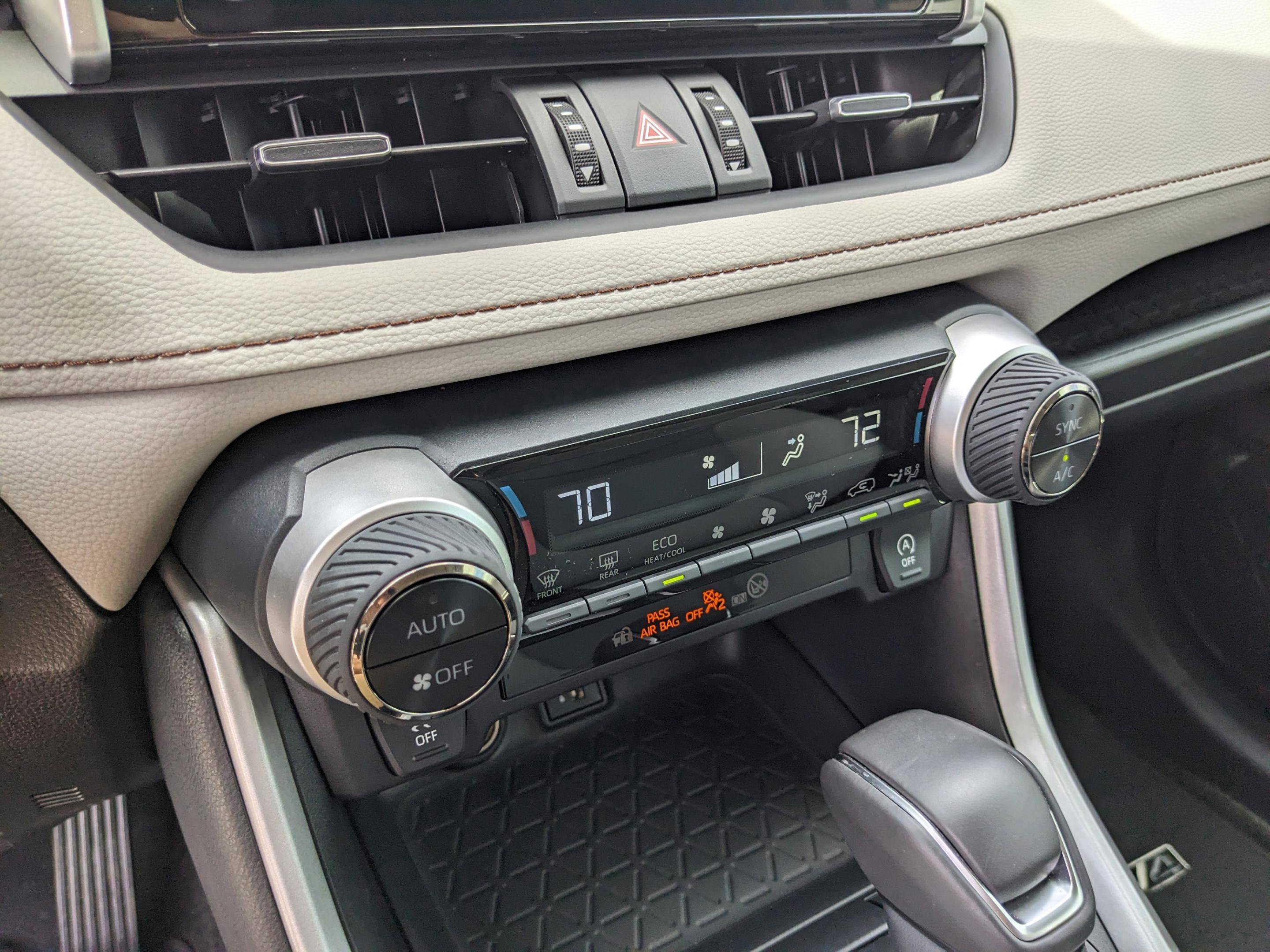 Used 2025 Toyota RAV4 XLE Premium FWD image 24