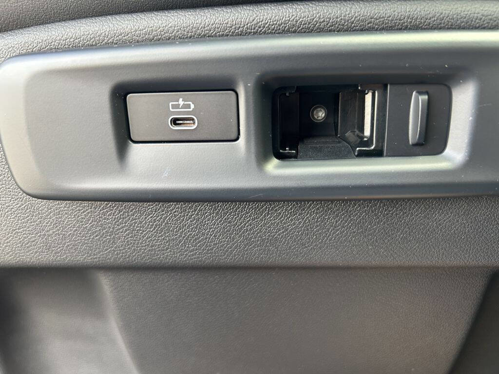 Used 2023 BMW X5 xDrive40i image 42