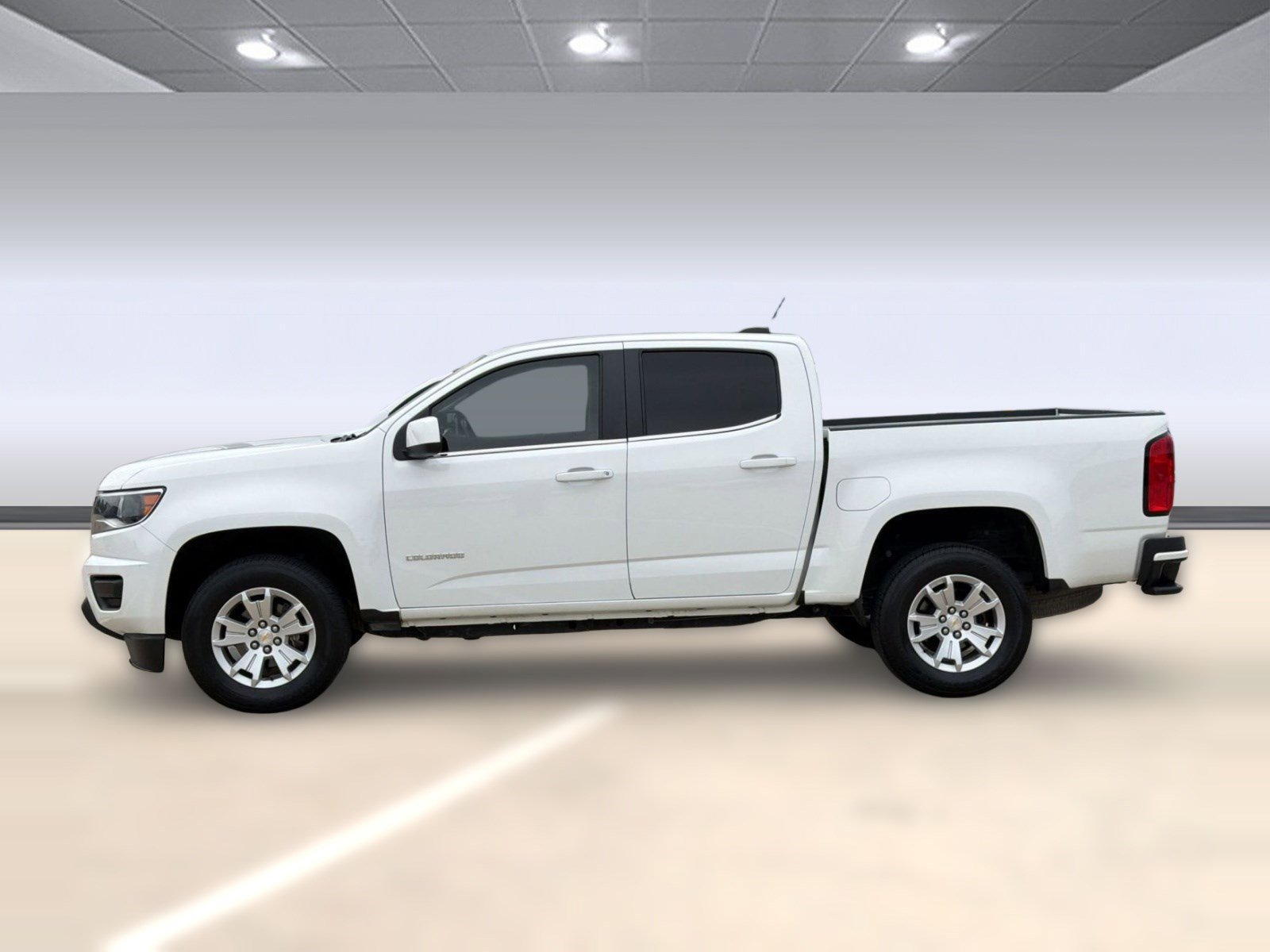 Used 2020 Chevrolet Colorado LT RWD image 2