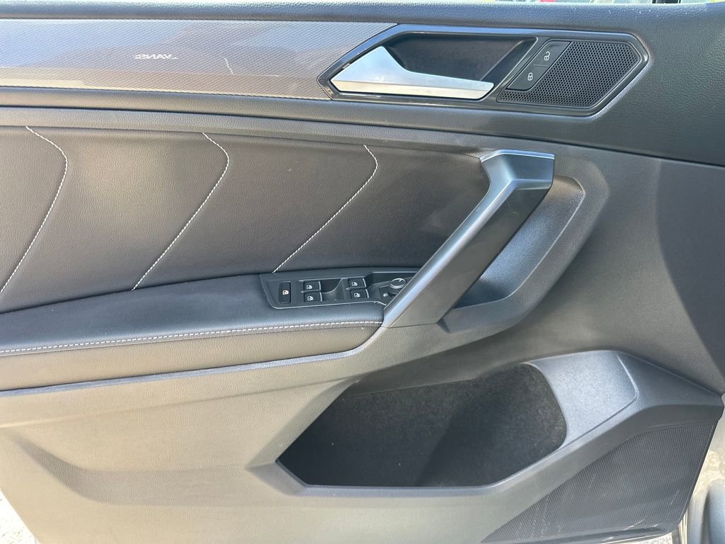 Used 2023 Volkswagen Tiguan SE FWD image 43