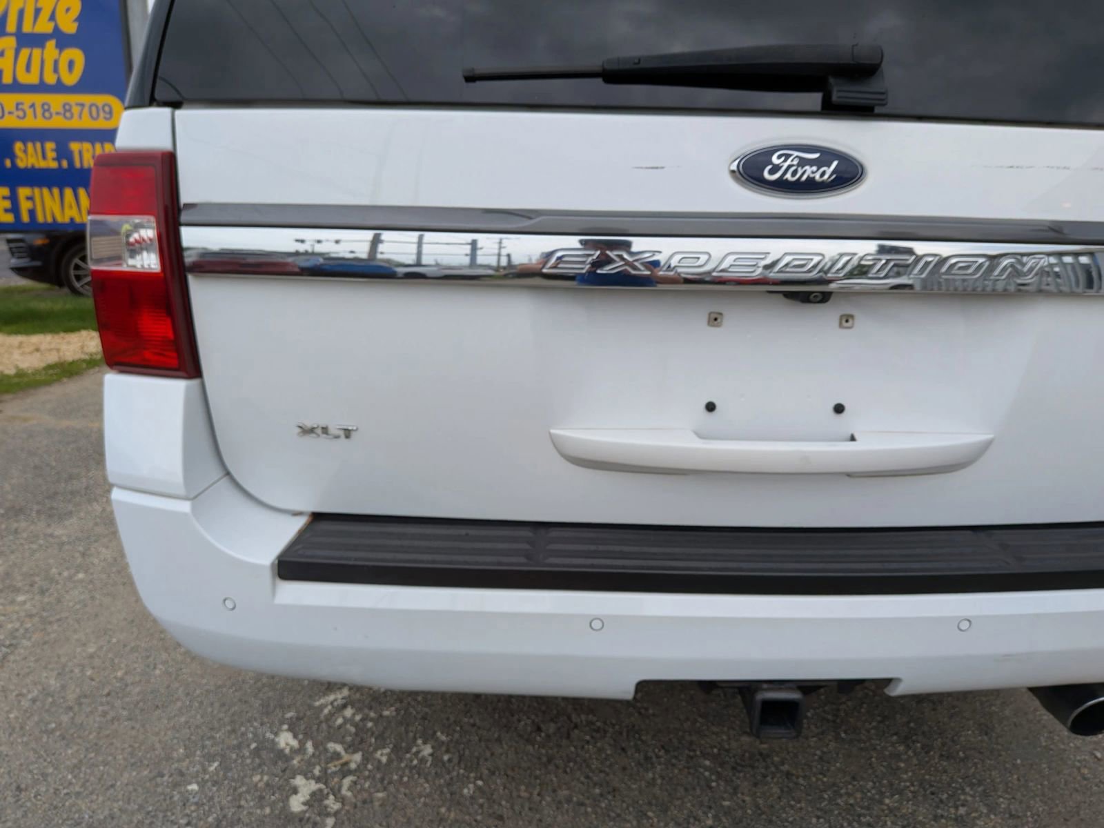 Used 2017 Ford Expedition EL XLT w/ Equipment Group 202A image 14