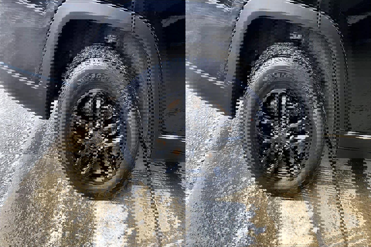 Used 2023 Jeep Grand Cherokee L Laredo image 35