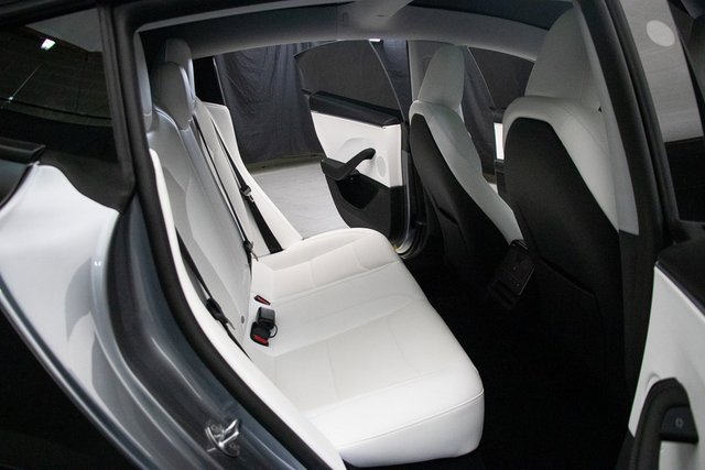 Used 2025 Tesla Model 3 Long Range image 17