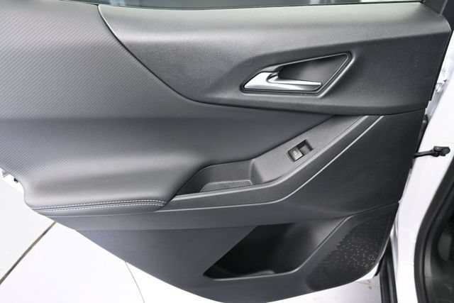 New 2026 Chevrolet Equinox LT w/ Convenience Package II FWD image 24