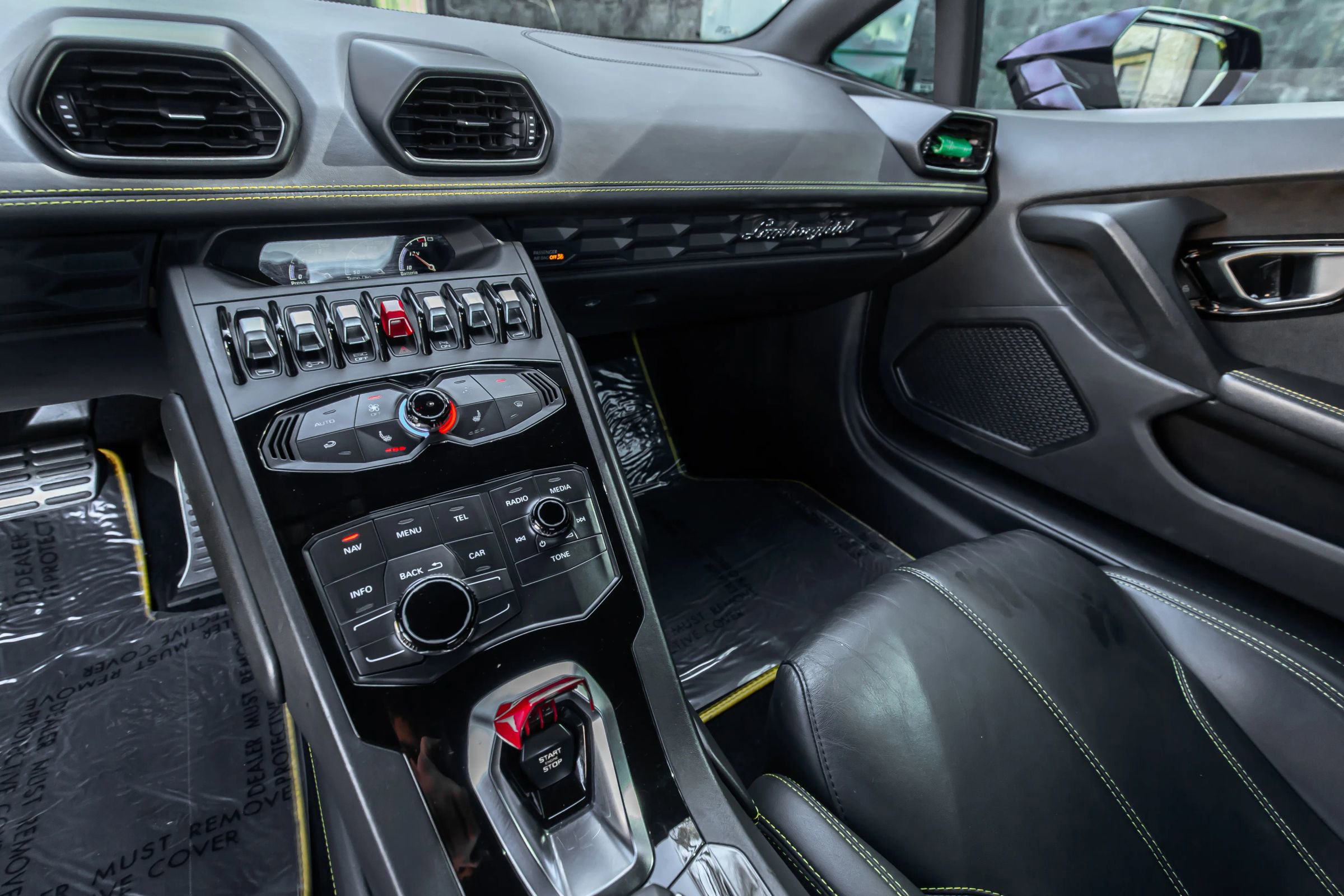 Used 2017 Lamborghini Huracan LP 610-4 image 37