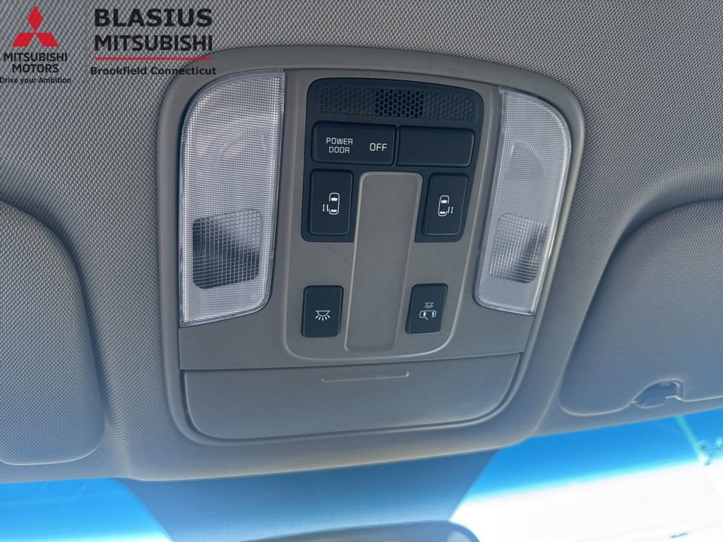 Used 2021 Kia Sedona LX FWD image 26