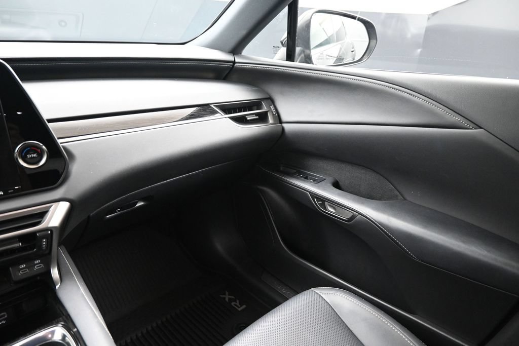 Used 2024 Lexus RX 350 FWD w/ Technology Package image 6
