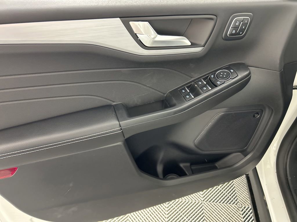 New 2026 Ford Escape Platinum w/ Premium Technology Package image 12