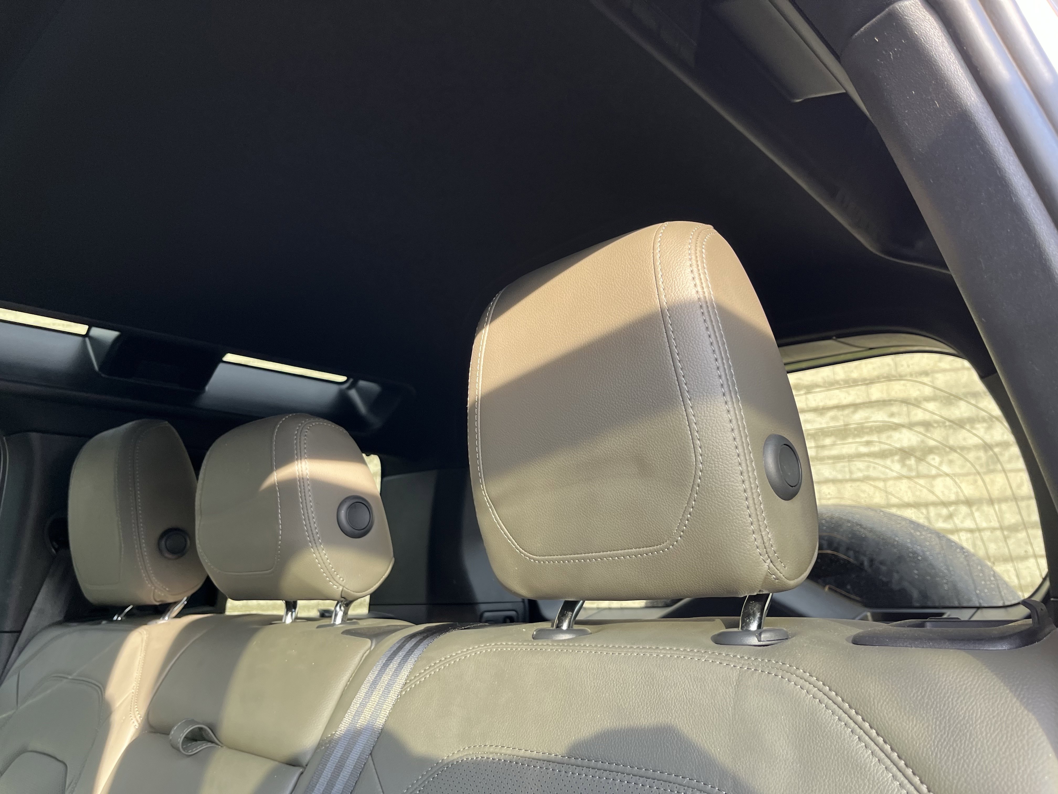 Certified 2024 Land Rover Defender 110 S image 27