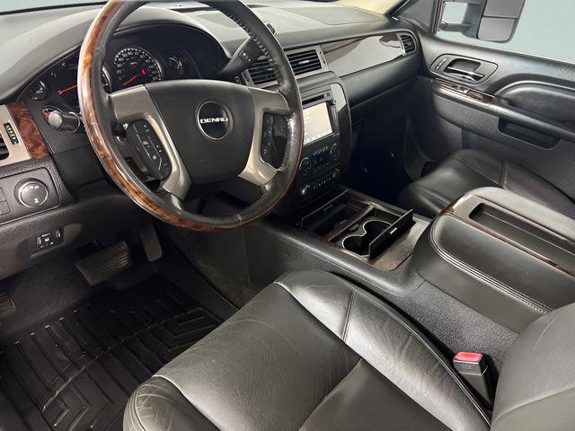 Used 2013 GMC Sierra 2500 Denali w/ Suspension Package, Off-Road image 30