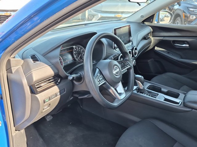 Used 2025 Nissan Sentra SV FWD image 12