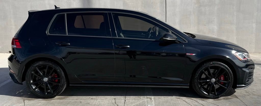 Used 2021 Volkswagen GTI SE image 3