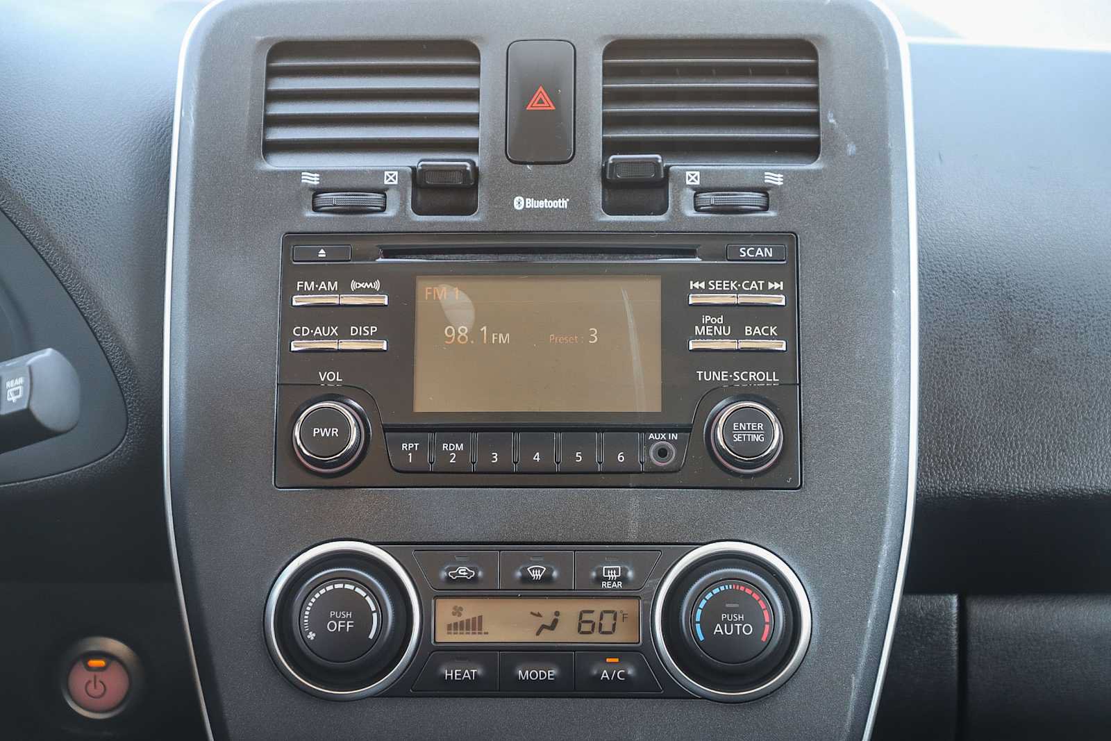 Used 2013 Nissan Leaf S FWD image 20