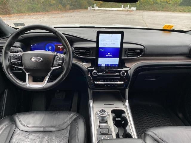 Used 2023 Ford Explorer Platinum w/ Technology Package AWD/4WD image 13