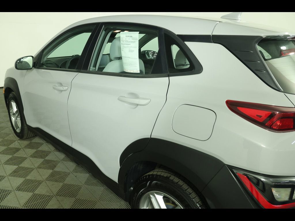 Used 2022 Hyundai Kona SE AWD/4WD image 15