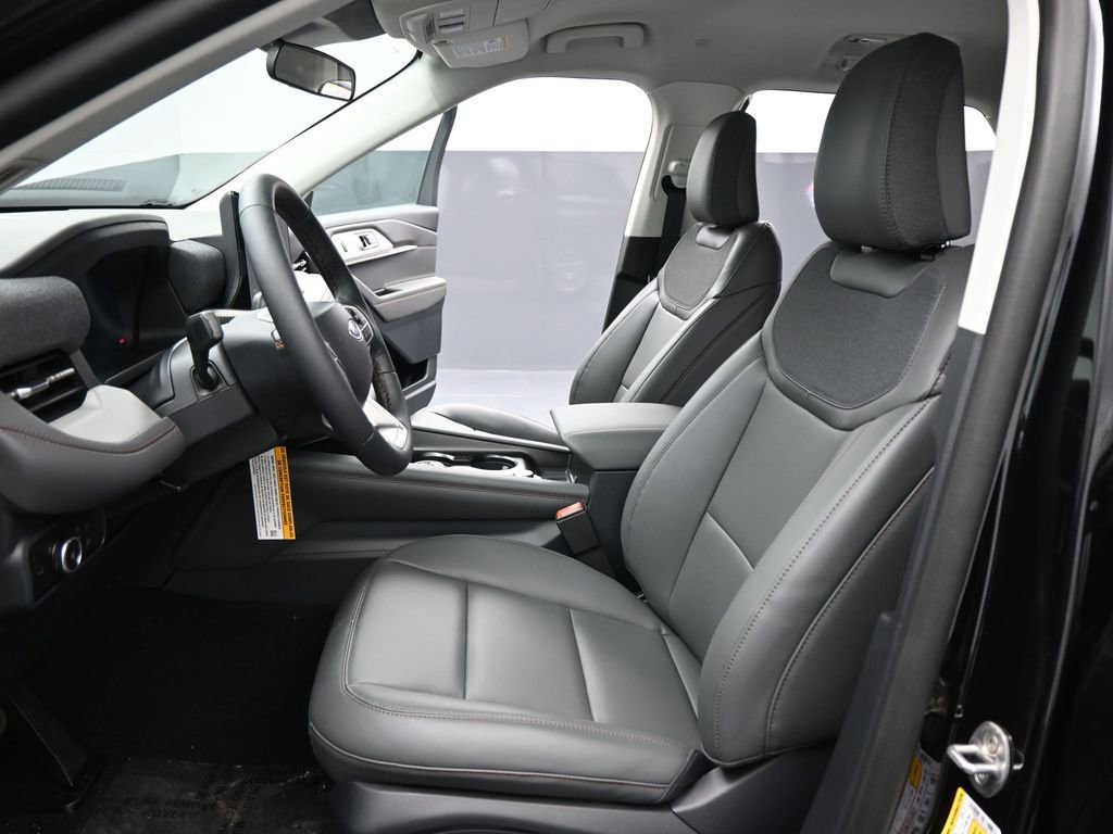 New 2025 Ford Explorer Active w/ Active Comfort Package image 8