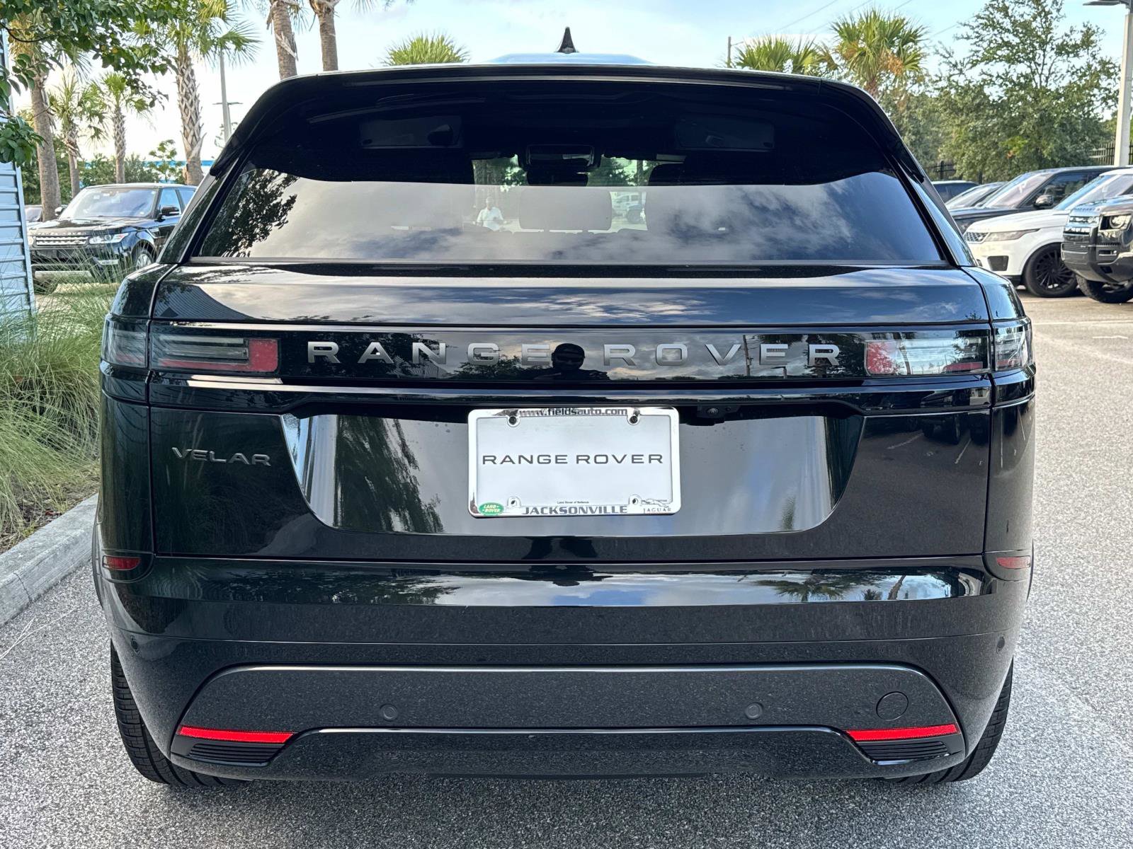 New 2026 Land Rover Range Rover Velar Dynamic SE image 7