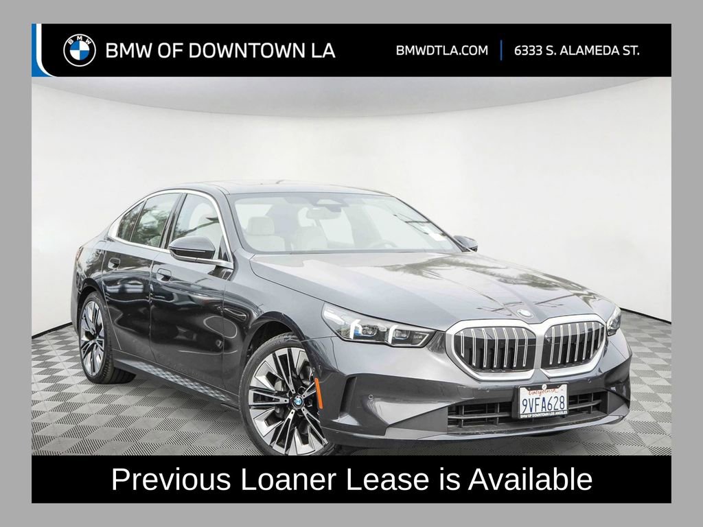 Used 2025 BMW 530i 530i w/ Premium Package image 1