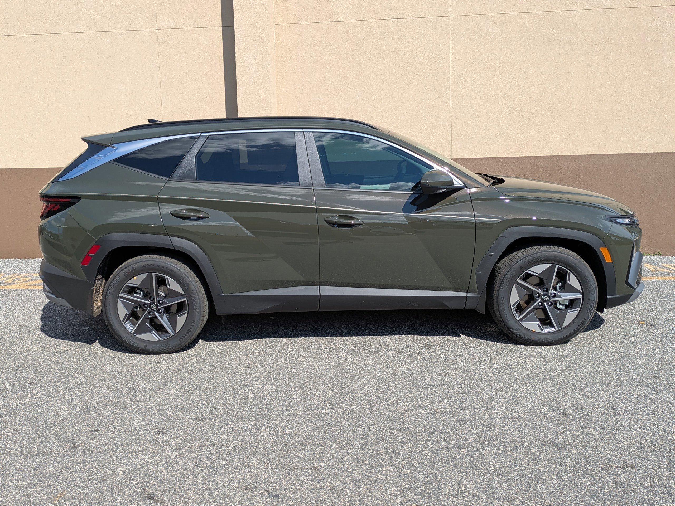 New 2026 Hyundai Tucson SEL image 3