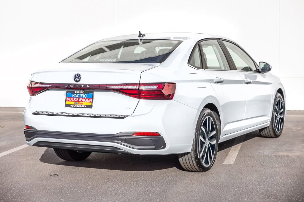 New 2026 Volkswagen Jetta SE FWD image 3