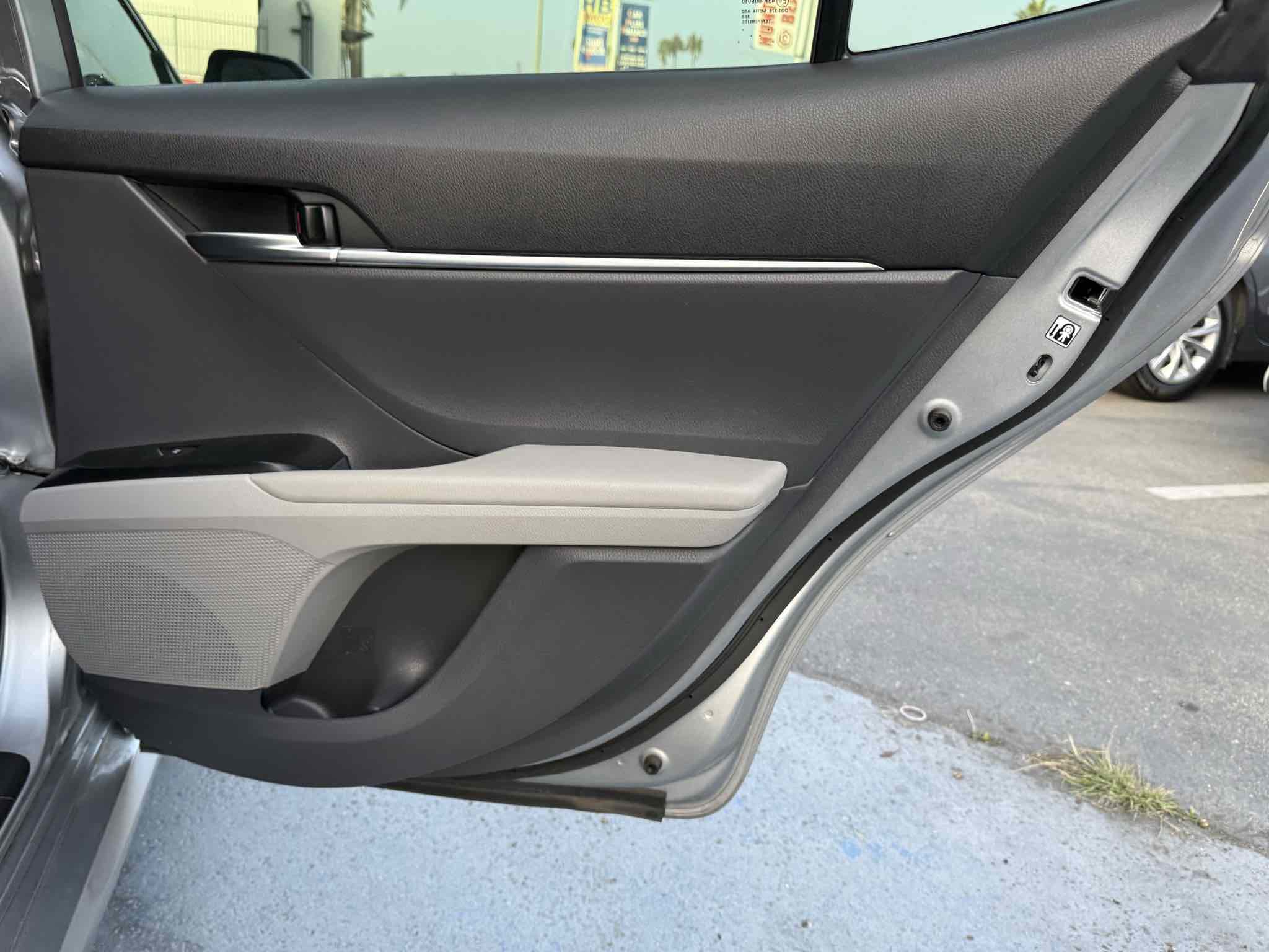 Used 2019 Toyota Camry LE image 45