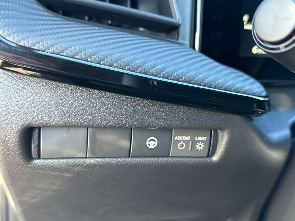 New 2026 Nissan Kicks SR w/ Illumination Package image 12