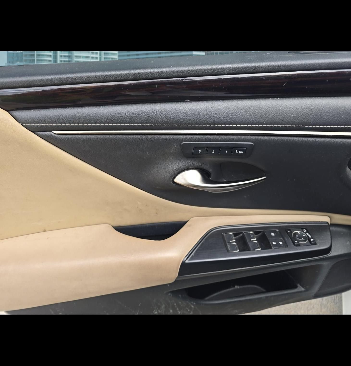 Used 2021 Lexus ES 350 w/ Premium Package FWD image 9
