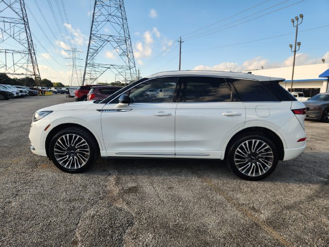 Used 2022 Lincoln Corsair AWD w/ Equipment Group 101A image 4