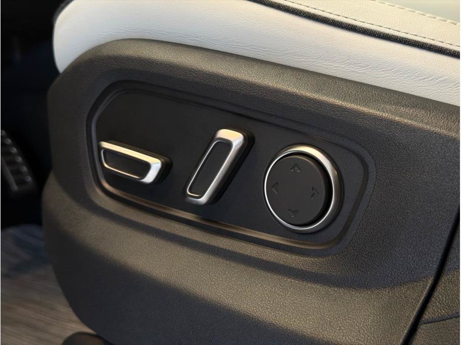 Used 2024 Rivian R1S Launch Edition AWD/4WD image 21