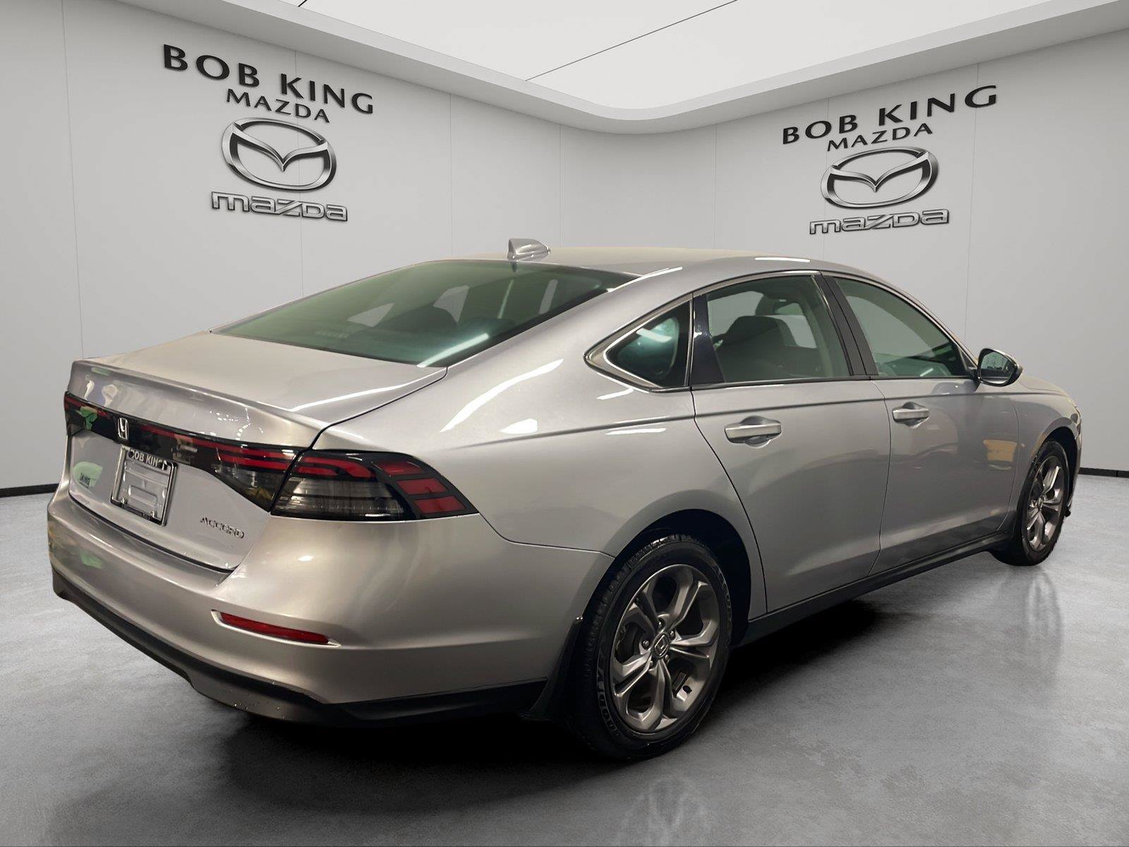 Used 2023 Honda Accord EX image 5