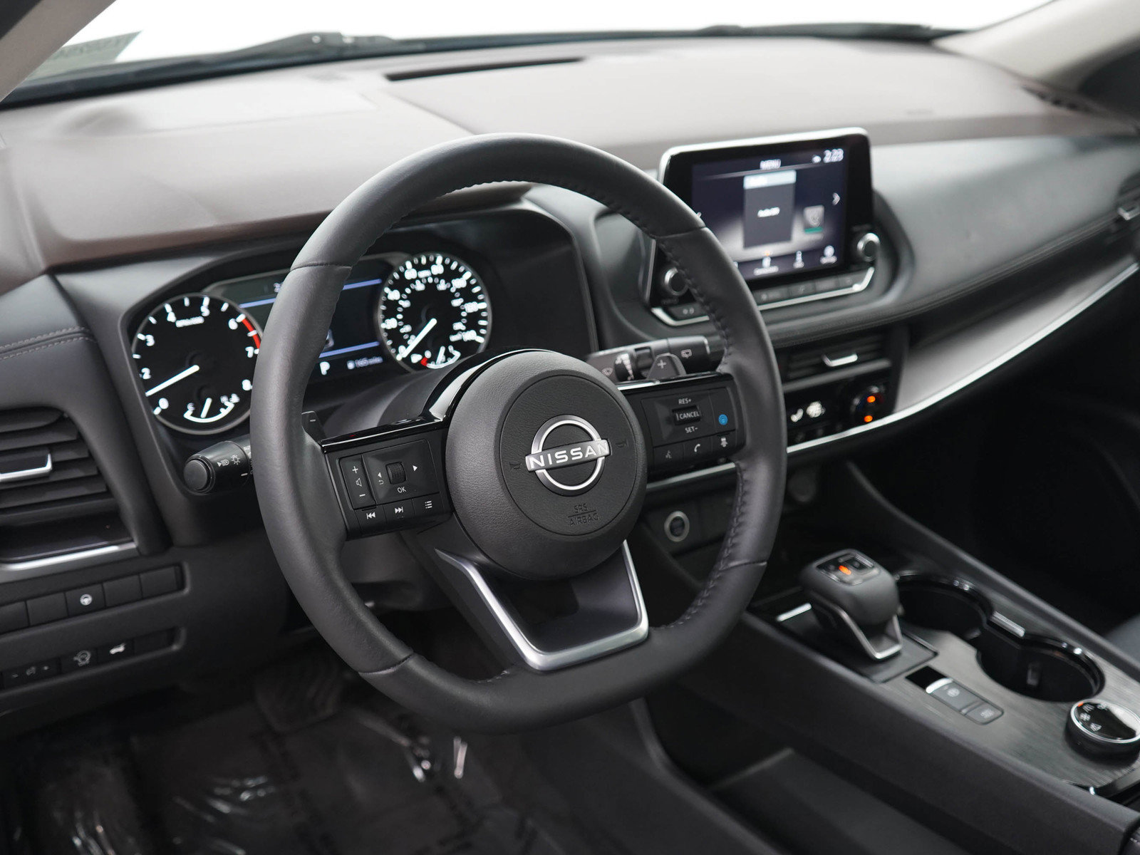 Used 2023 Nissan Rogue SV w/ SV Premium B Package AWD/4WD image 21