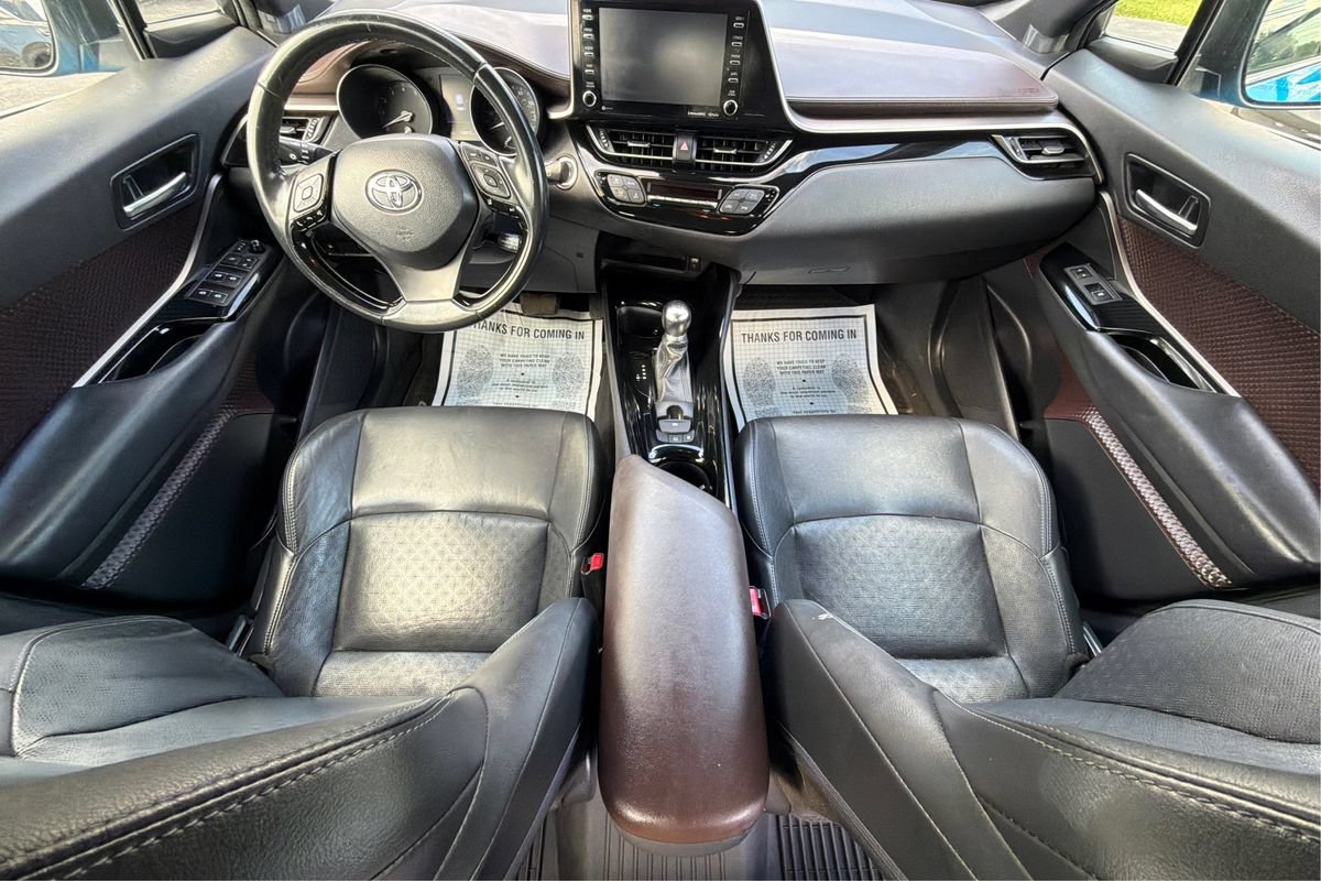 Used 2019 Toyota C-HR Limited FWD image 14