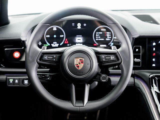 Certified 2025 Porsche Panamera 4 image 13