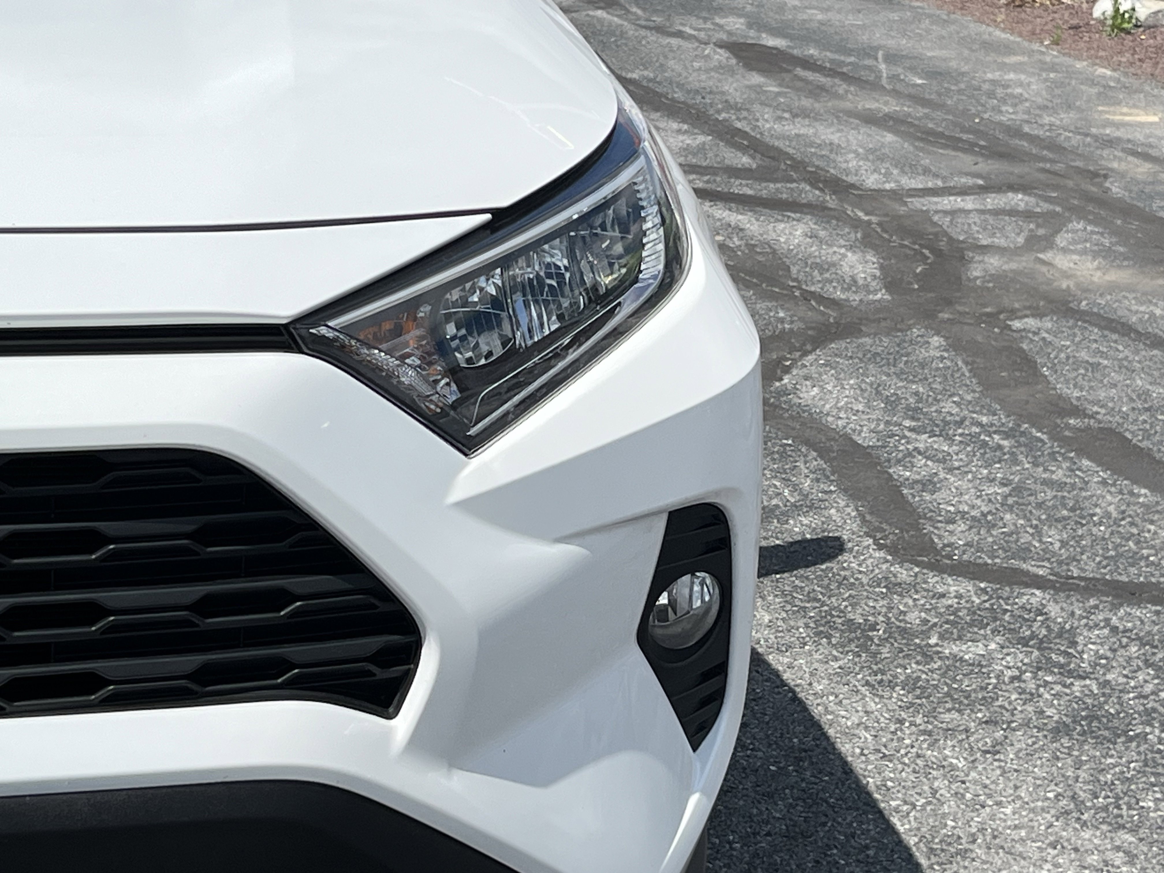 Used 2019 Toyota RAV4 XLE w/ All Weather Liner Package AWD/4WD image 12
